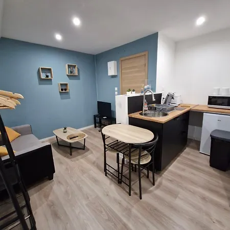 Canada 5 Apartman