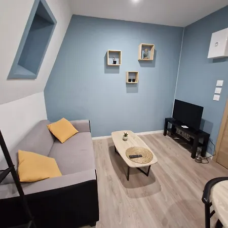 Canada 5 Apartment Valenciennes